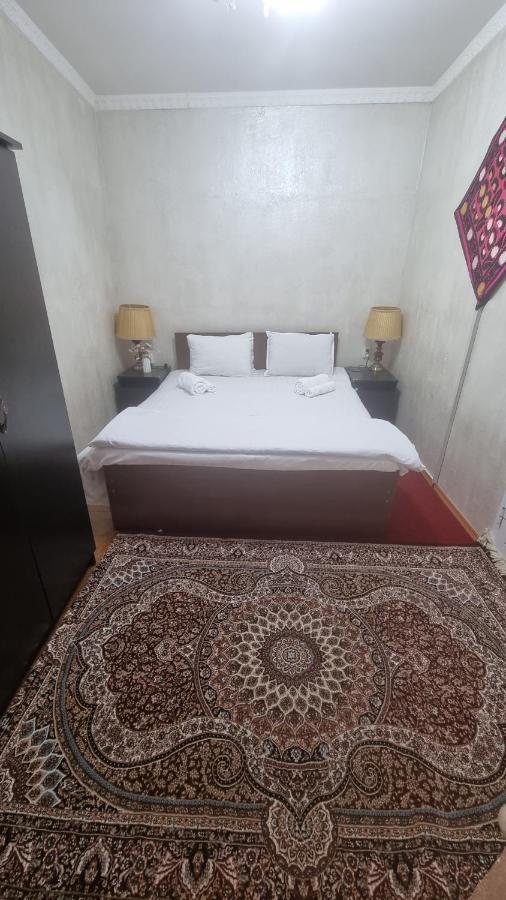 Hotel Registon Zargaron Samarcanda Quarto foto